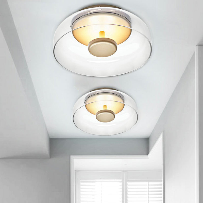 Lumiglass – Moderne LED Wandlamp met Glazen Driehoekige Kap