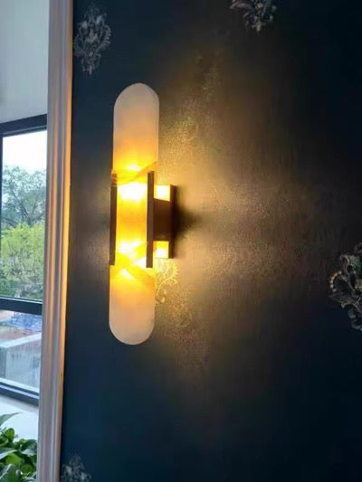 Elara - Lampada da parete contemporanea in marmo naturale