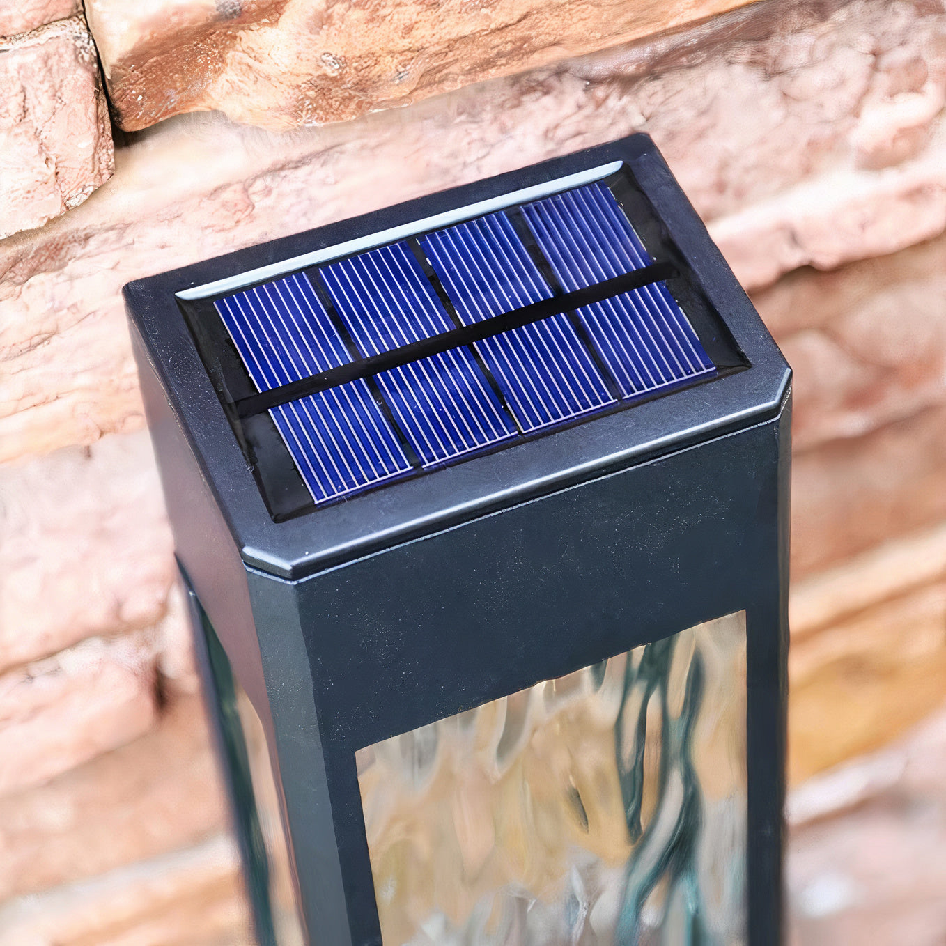Lumaris – Solcelle Udendørslampe til Have og Indkørsel