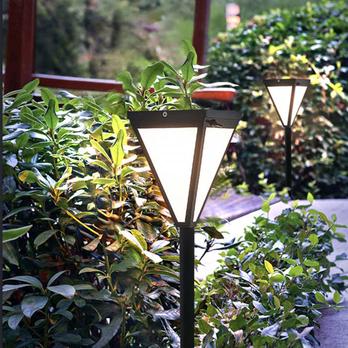 Lumiro – Moderne solcelle udendørslampe til stilfuld havebelysning