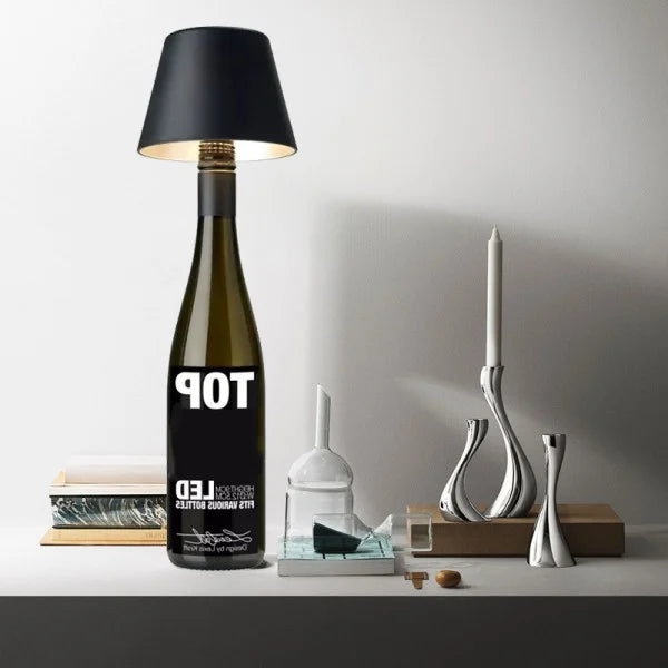 Lumivino – Lampada da tavolo LED ricaricabile realizzata con bottiglia di vino