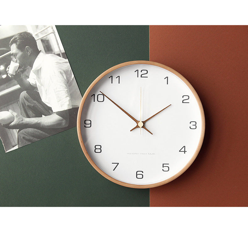 Marvia – Houten Wandklok met Stijlvolle Wanddecoratie