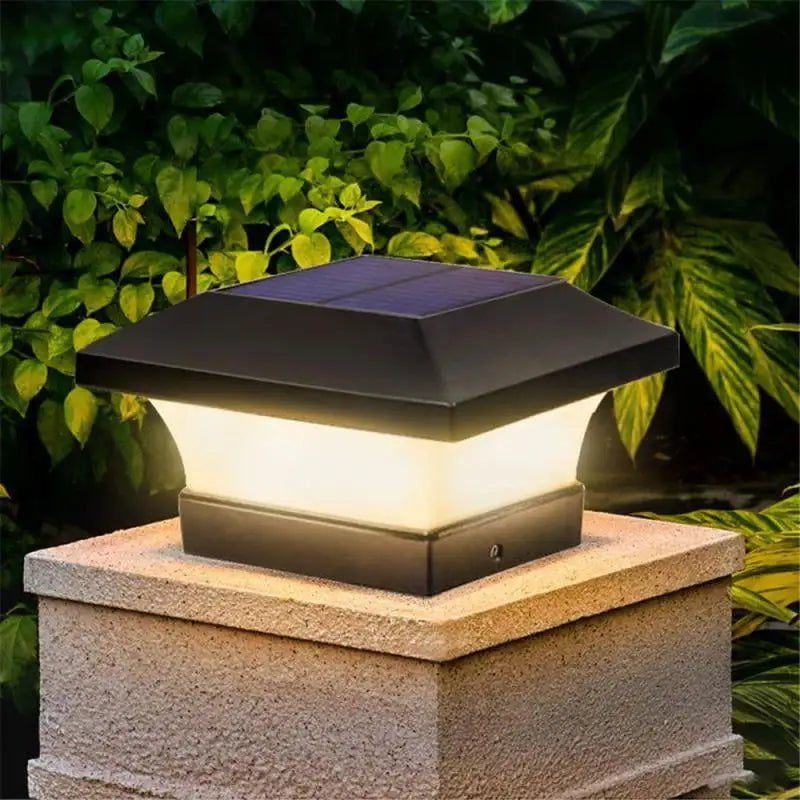 Solinova – Stijlvolle LED Buitenlamp op Zonne-energie