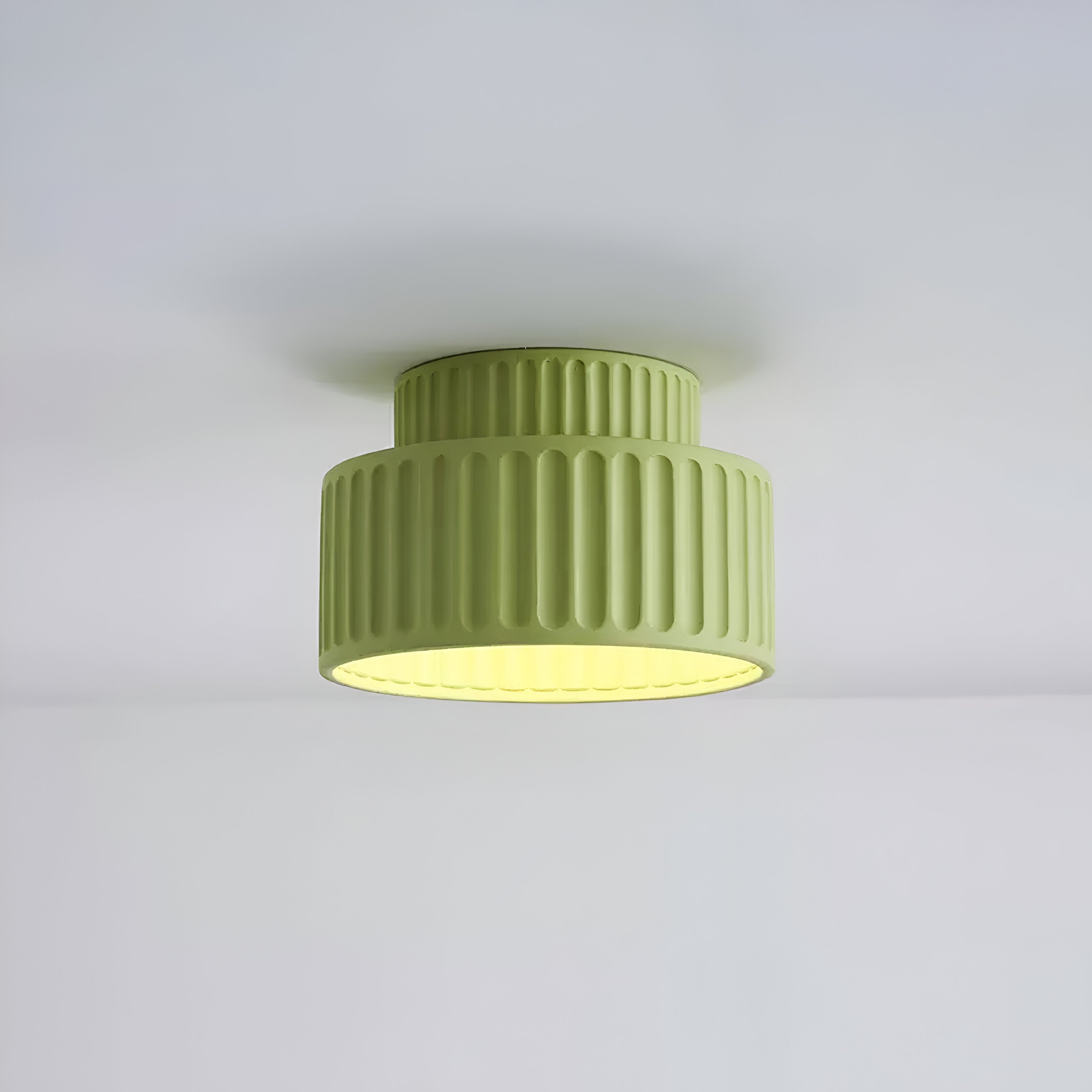 Lumora – Lampada da soffitto retrò gialla con tocco moderno