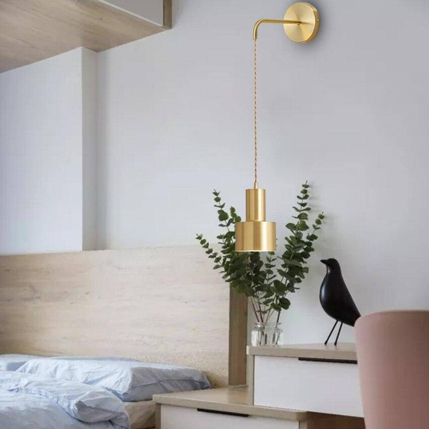 Luxelum - Gouden Wandlamp met Hangende Bol