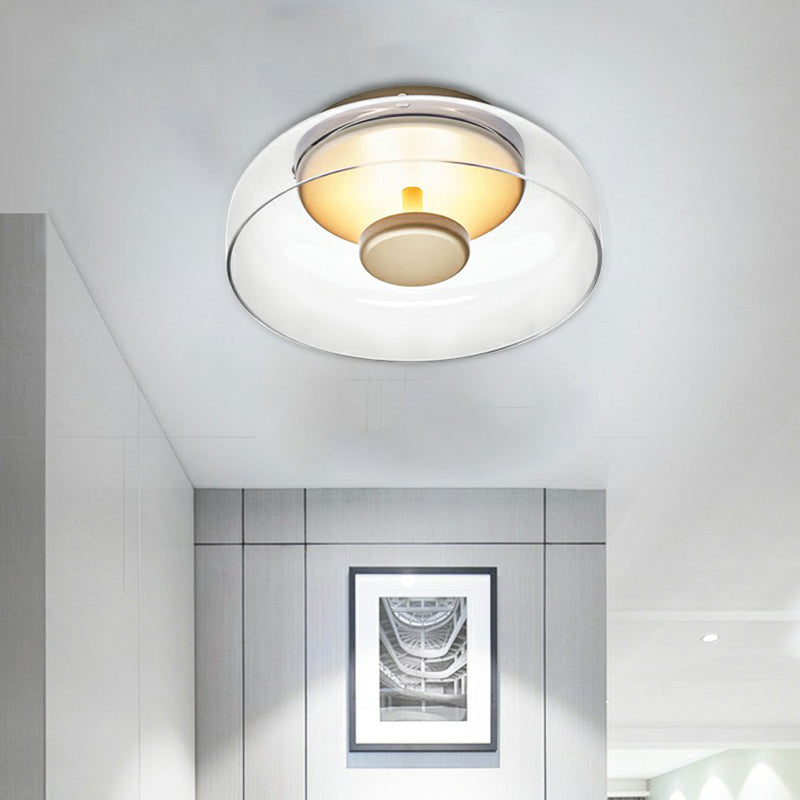 Lumiglass – Moderne LED Wandlamp met Glazen Driehoekige Kap