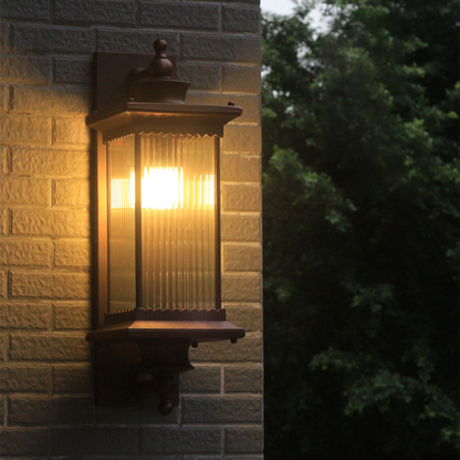 Lumolantern – Zwarte Vintage Buitenlamp voor Muur