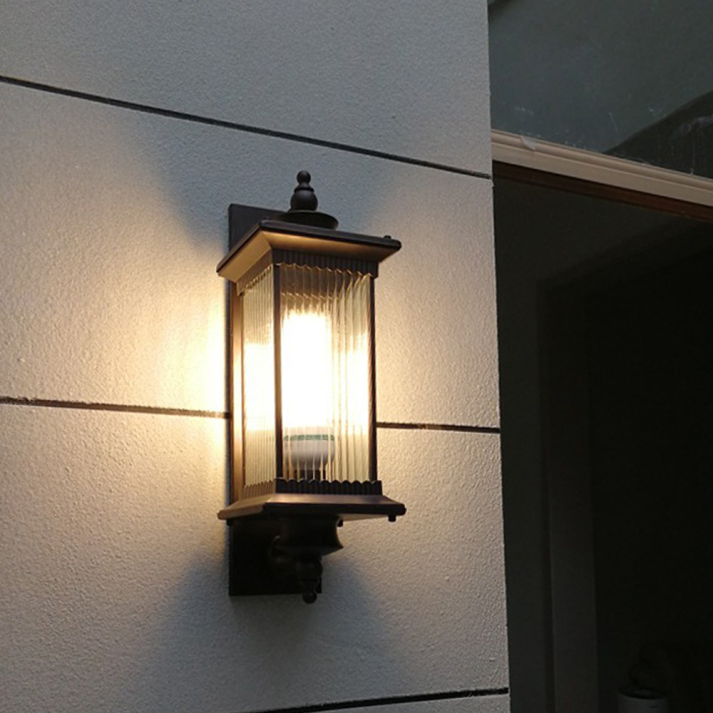 Lumolantern – Zwarte Vintage Buitenlamp voor Muur