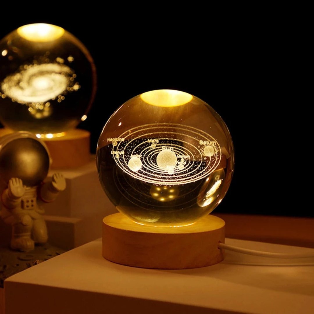 Astrona – Magische LED Tafellamp met Planeten en Melkweg
