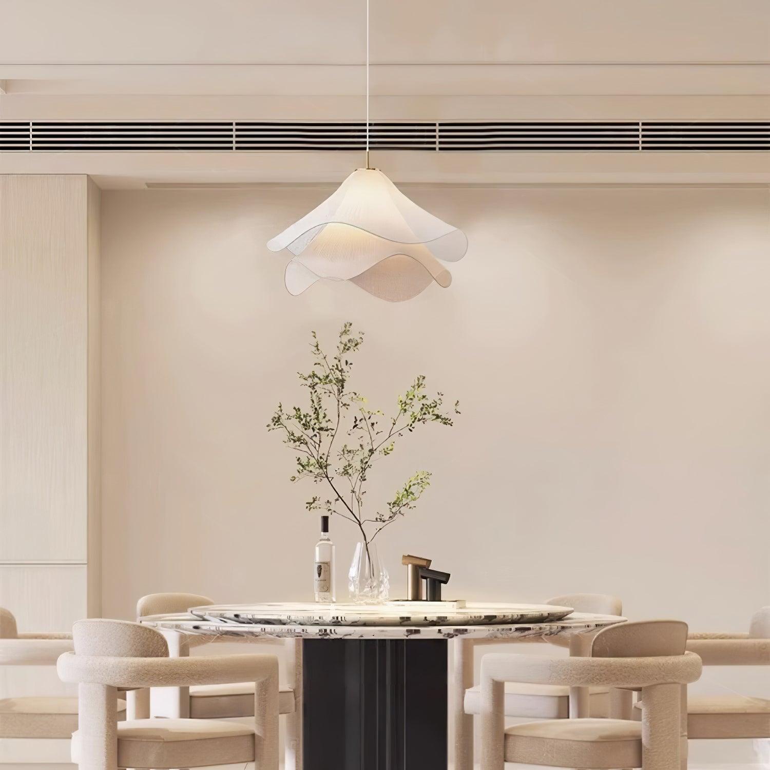 Bloomora – Elegant Design Loftlampe med Blomsterform