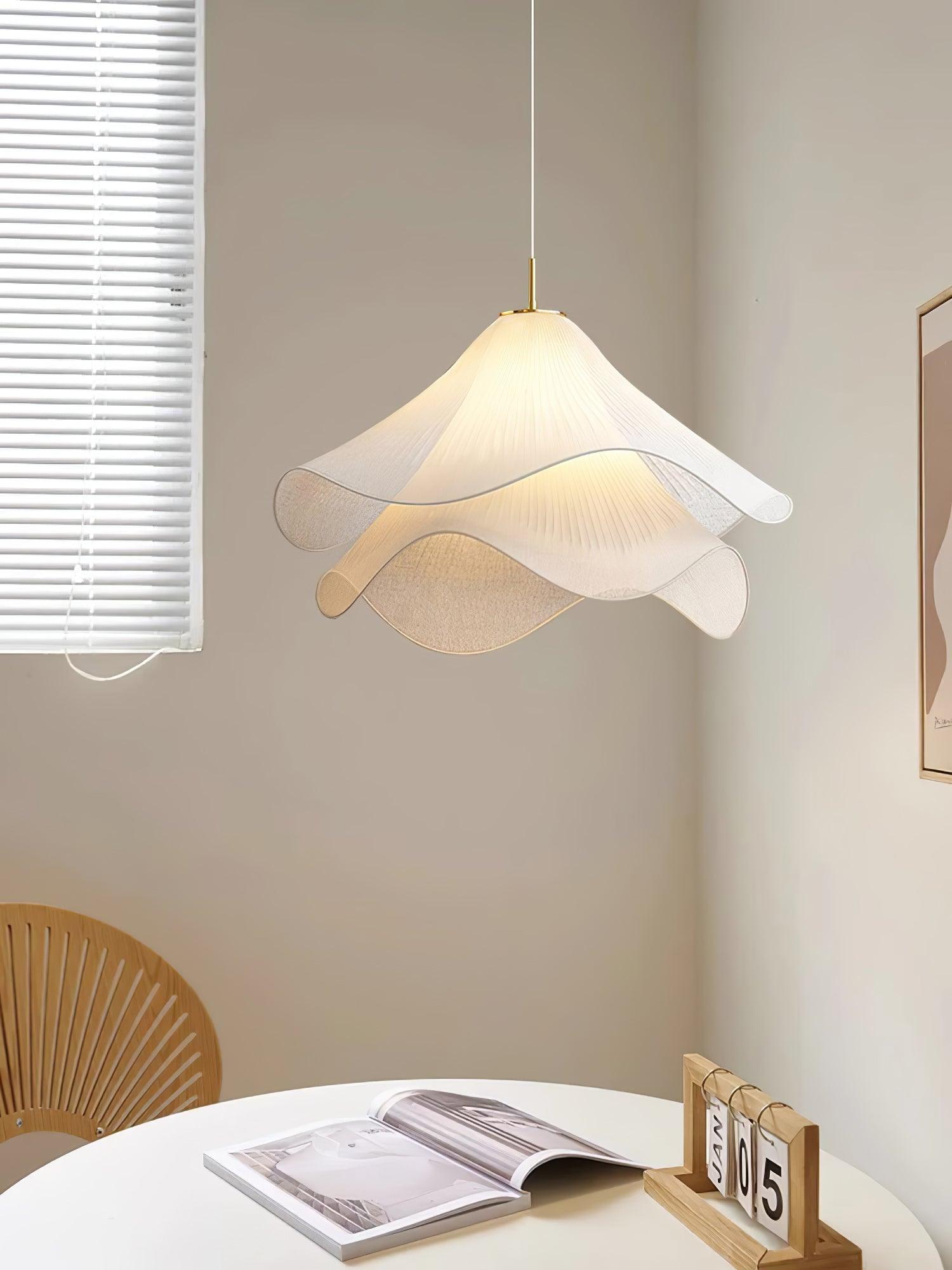 Bloomora – Elegant Design Loftlampe med Blomsterform
