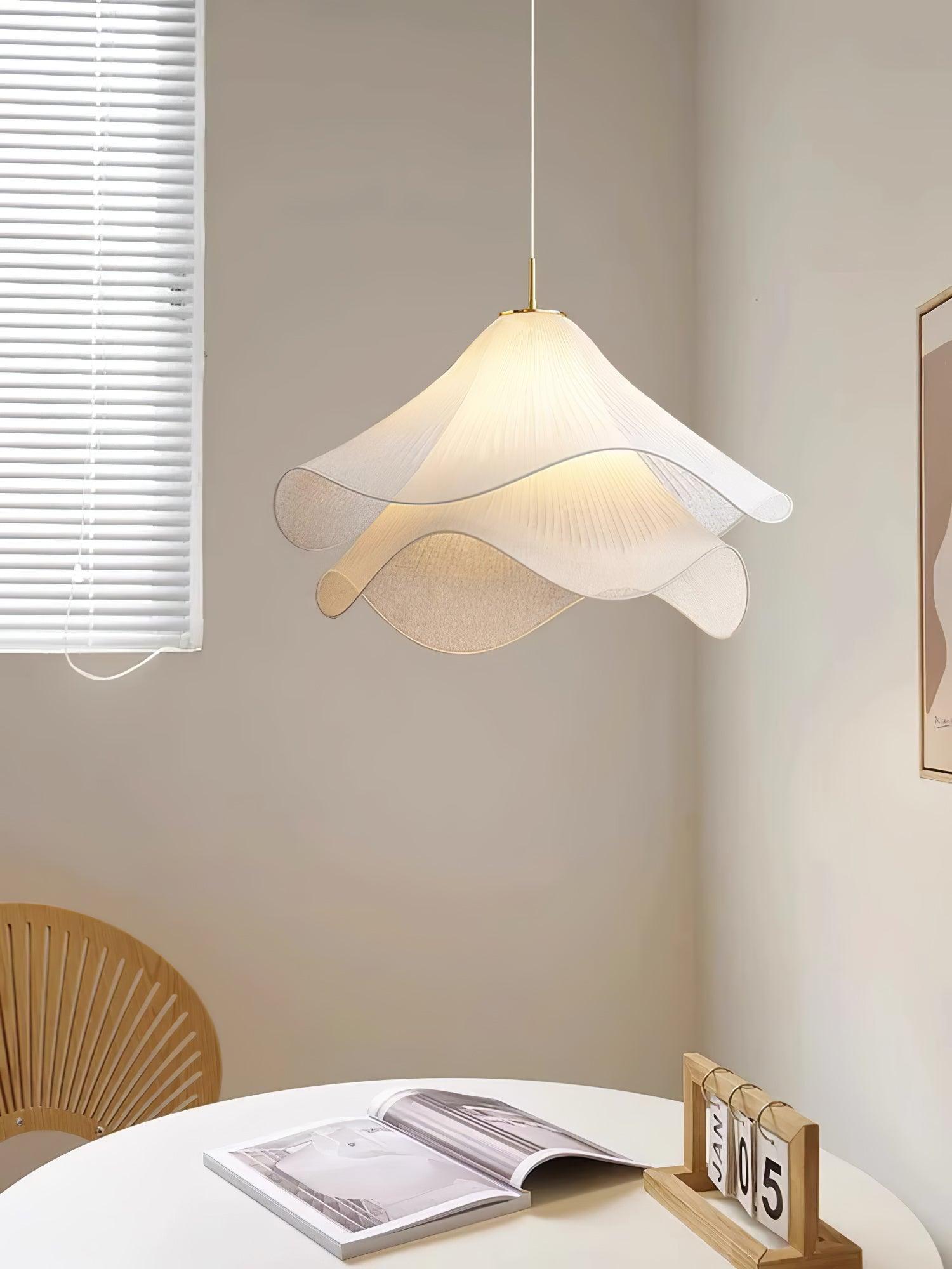 Bloomora – Elegant Design Loftlampe med Blomsterform