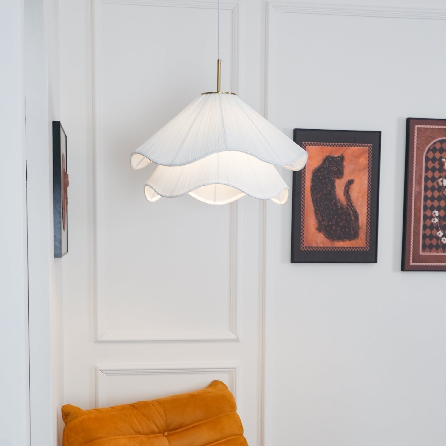 Bloomora – Elegant Design Loftlampe med Blomsterform