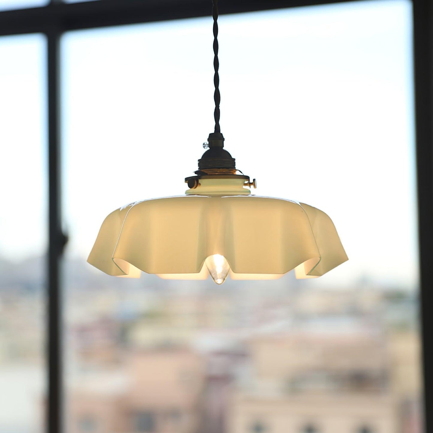 Florea – Elegante design plafondlamp met bloemvorm