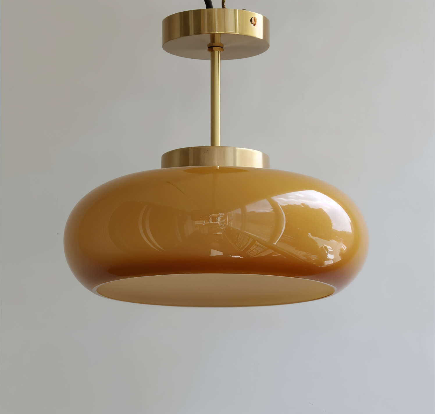 Lymia - Retro gul loftslampe til et design touch