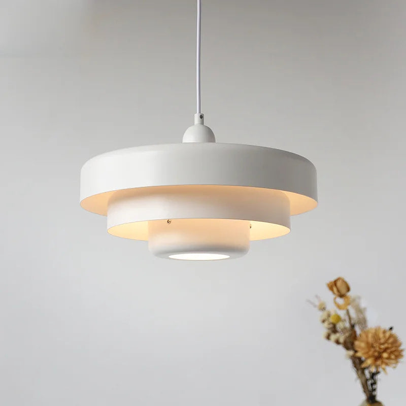 Lumenova – Moderna lampada da soffitto a LED per un look elegante