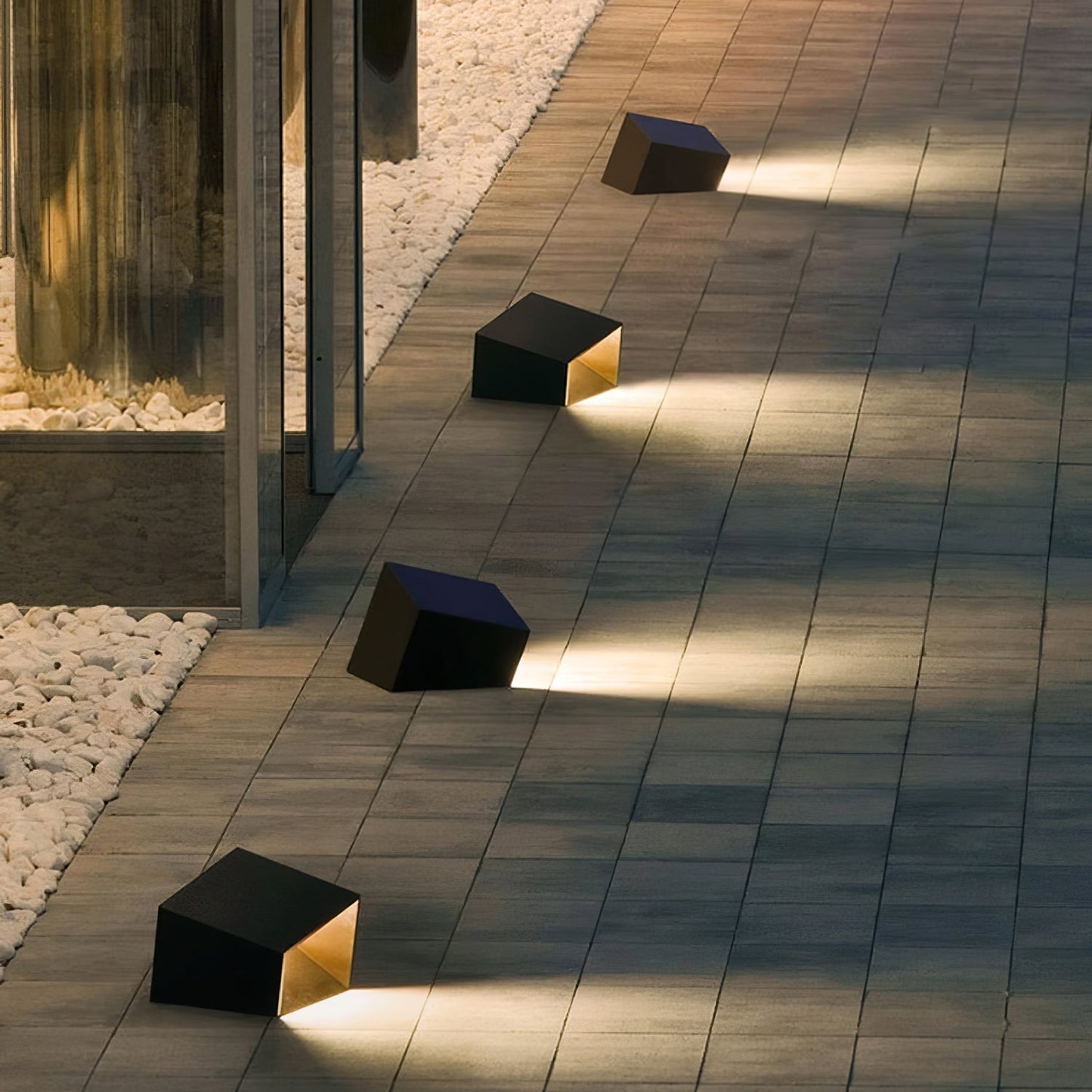 Lumero – Moderne solar buitenlamp voor een sfeervolle tuin