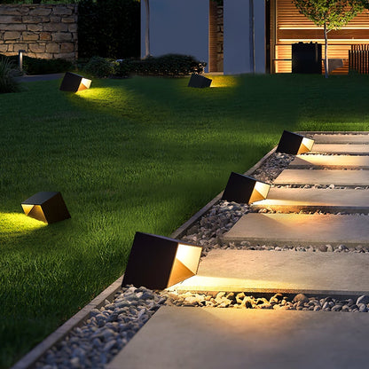 Lumero – Moderne solar buitenlamp voor een sfeervolle tuin