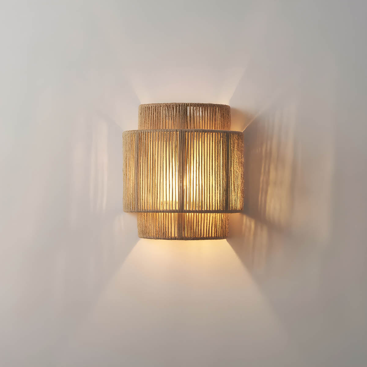 "LUMINA Wandlamp voor binnen en buiten – Trendy en elegante verlichting voor je interieur of tuin."