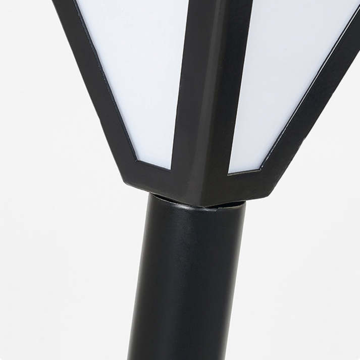 Lumiro – Moderne solcelle udendørslampe til stilfuld havebelysning