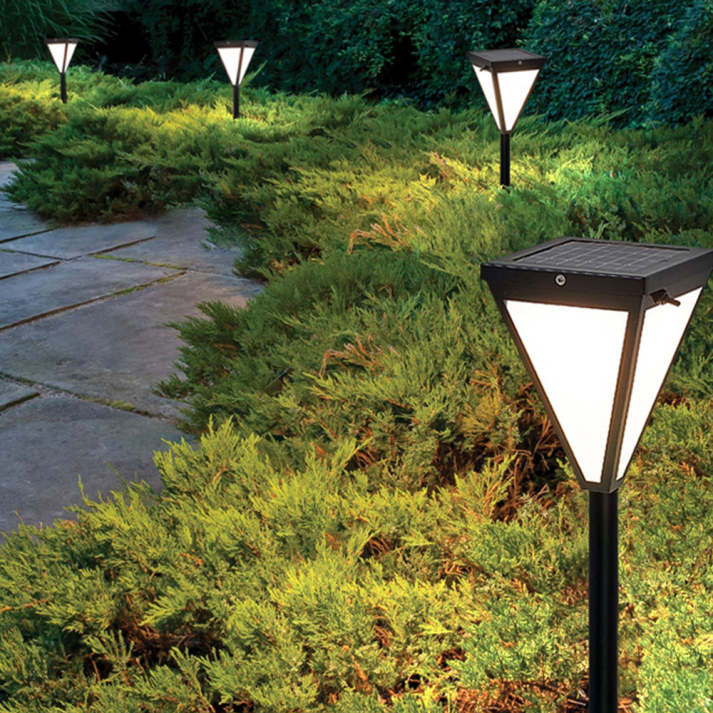 Lumiro – Moderne solcelle udendørslampe til stilfuld havebelysning