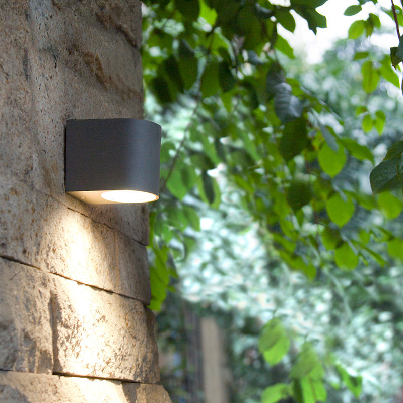 Lumora – Strakke LED tafellamp voor een warme en stijlvolle sfeer