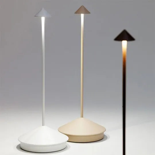 Sfeervolle LED tafellamp met een stijlvol design, perfect voor nachtkastjes, woonkamers en als schemerlampje.