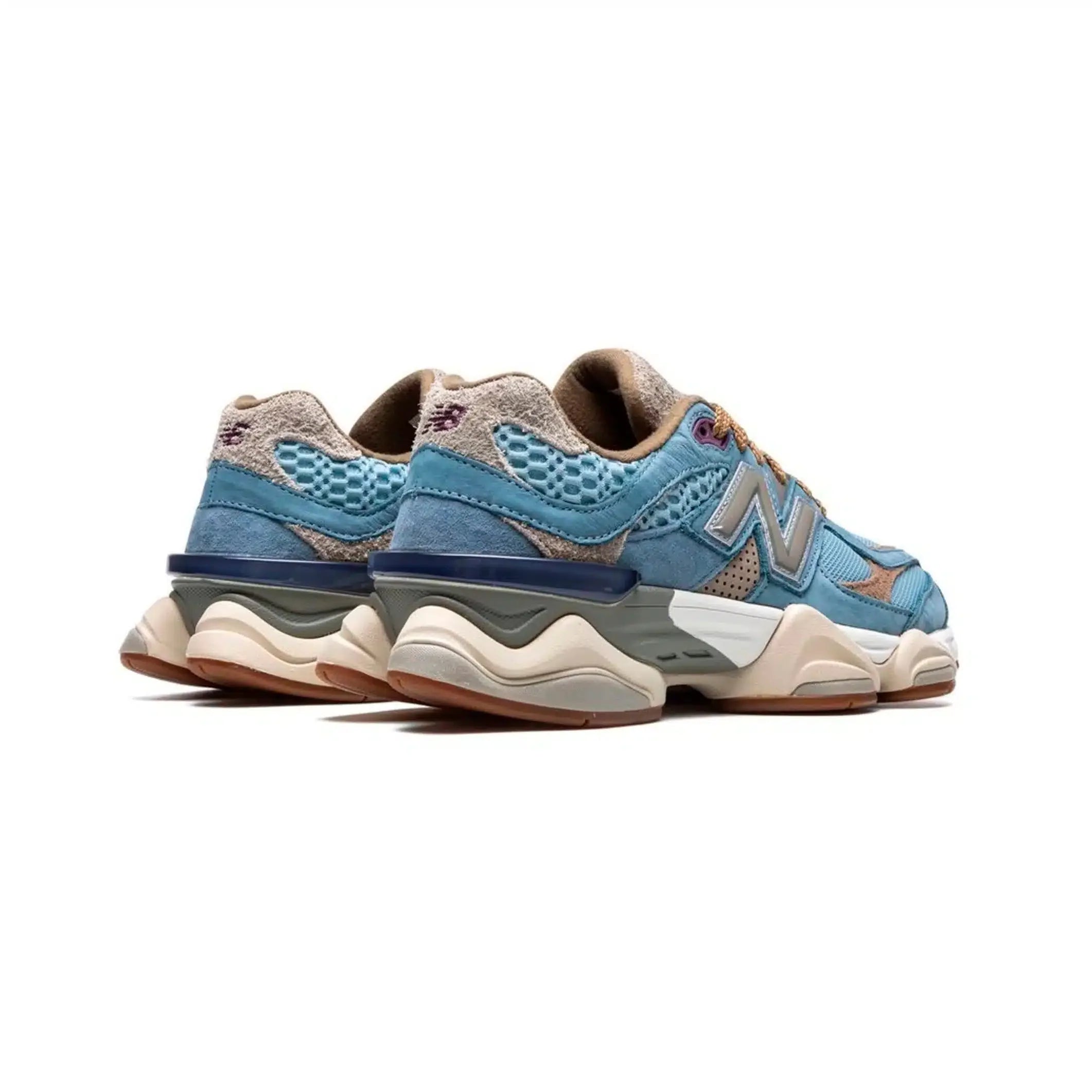 New Balance 9060 x Bodega Retro-urheilukengät miehille vaaleansinisenä ja ruskeana