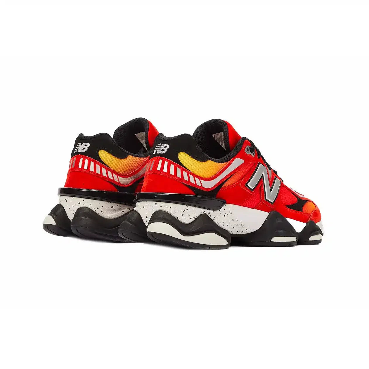 New Balance 9060 herensneakers, rood, geel en zwart – moderne futuristische stijl