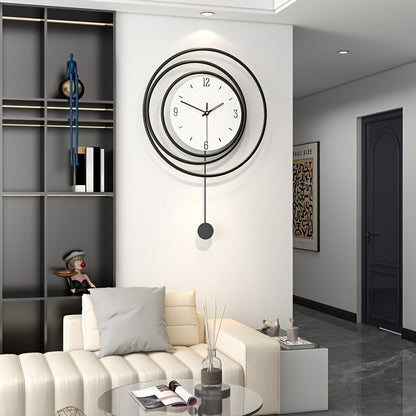 Varos – Grote minimalistische metalen wandklok