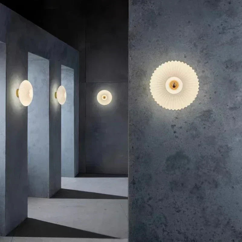 Nimbusflux – Golvende Wandlamp van Glas voor Sfeervolle Verlichting